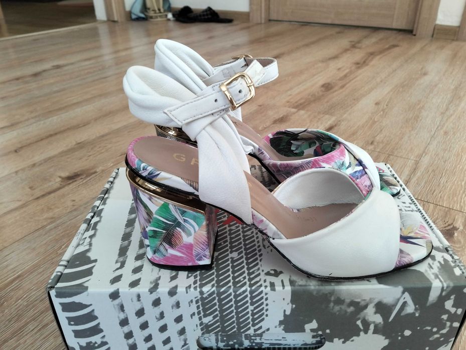Sandale piele Gryxx