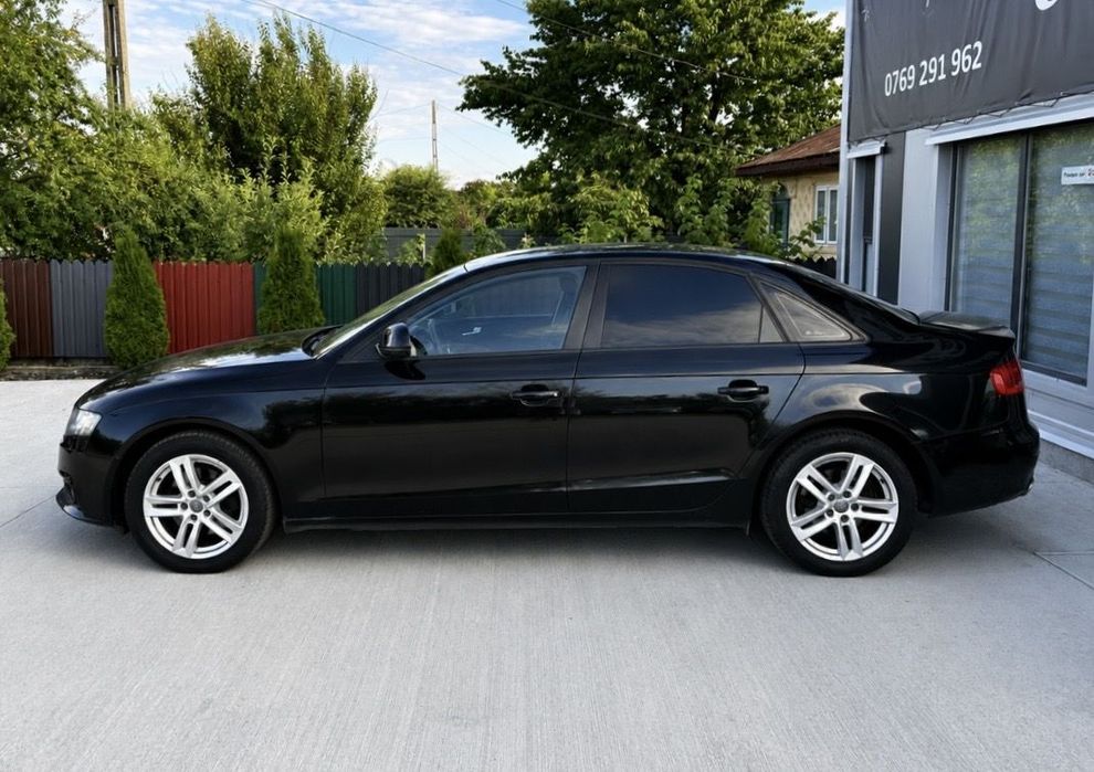 Audi A4 Limuzina