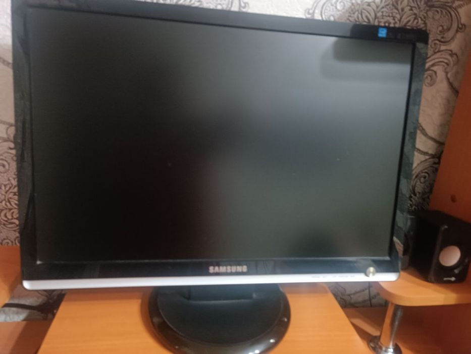 Срочно продаю Игровой компютерь хоршим состояние отдам дешево