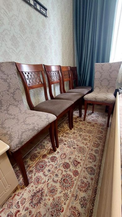 Стол деревянный со стульчиками