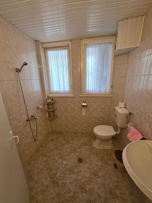 Четиристаен апартамент, 89кв.м, Идеален център - снимка 12