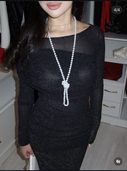 Вечернее полупразрачное платье