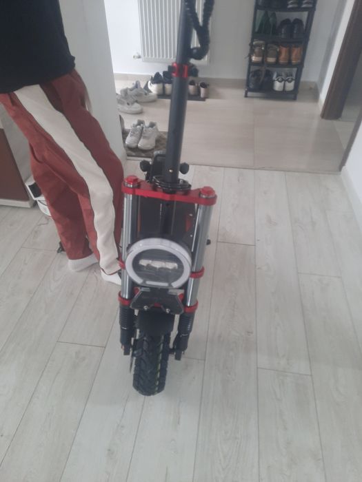Trotineta electric scooter 6000w nou