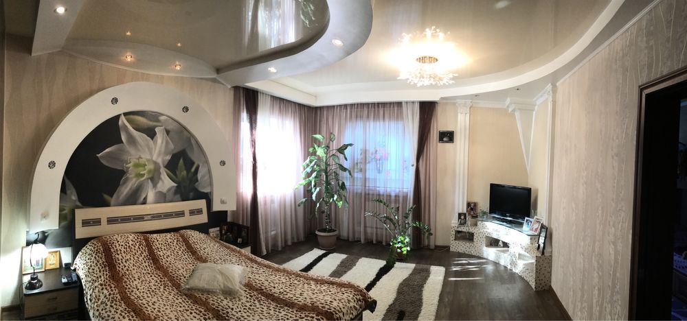 Частный дом, два уровня.