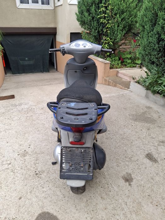Motoscuter PIAGIO 125 cmc 4t