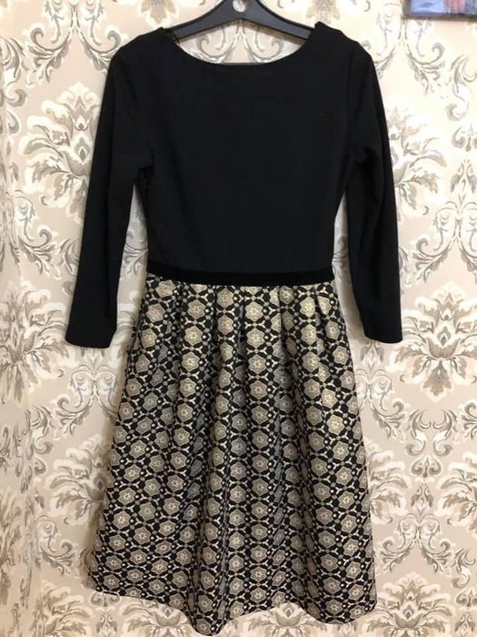 Все платья По 3000 тенге.