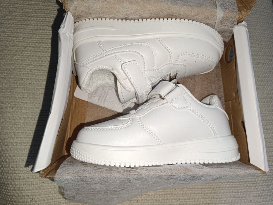 Новая детская обувь (размер 27 ]– не носили