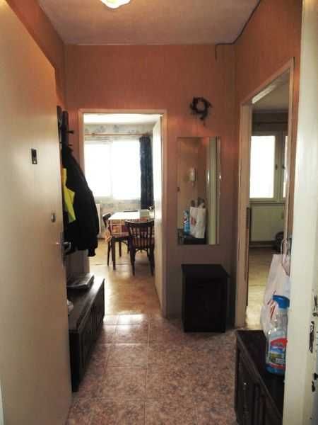 Дава се под наем Едностаен апартамент в Бургас, Изгрев - 42 кв.м за 125 € - Снимка #3