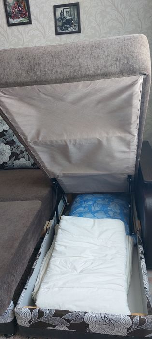 Продам диван с атаманкой. 75000 тенге