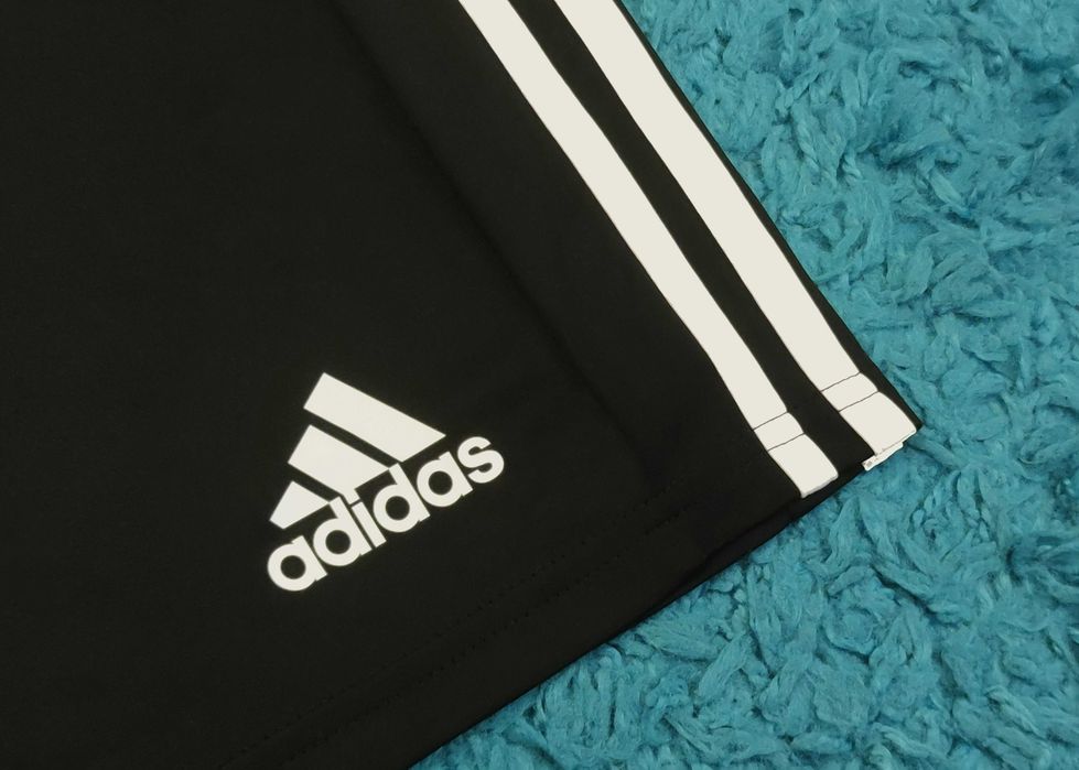Pantaloni scurti Adidas Aeroready - White Stripes