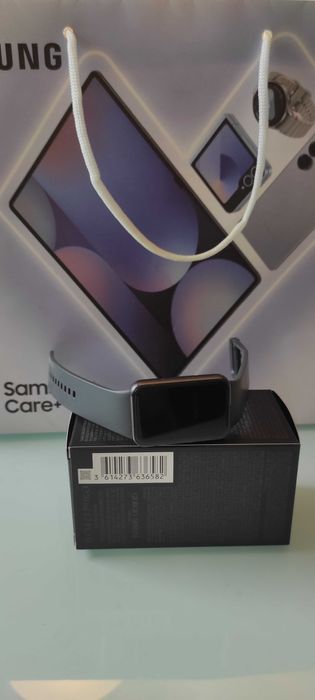 Samsung Galaxy fit 3 gray