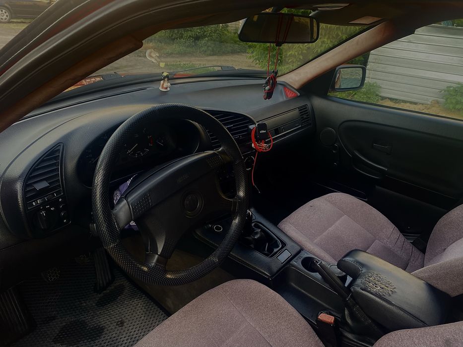 BMW e36 бмв 318is