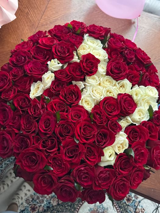 101роза сбуквой М