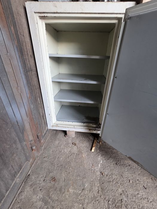 Огнеупорна каса бяла