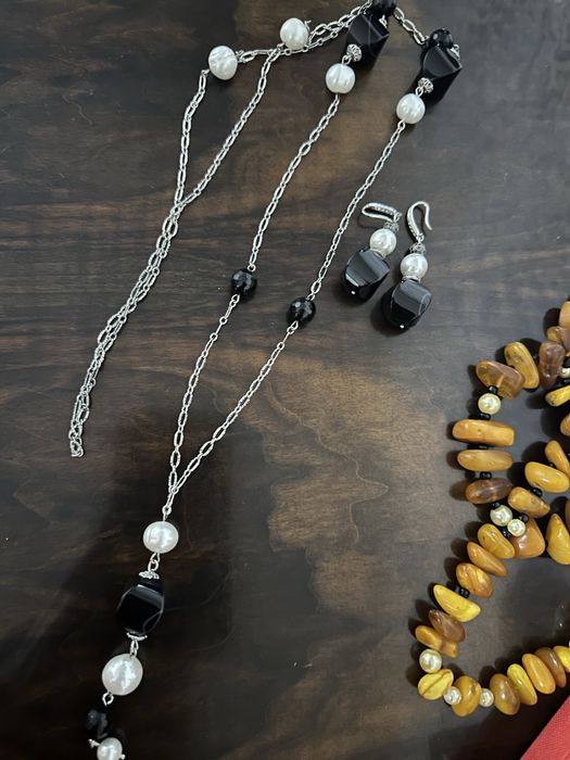 Натуральный жемчуг, янтарь