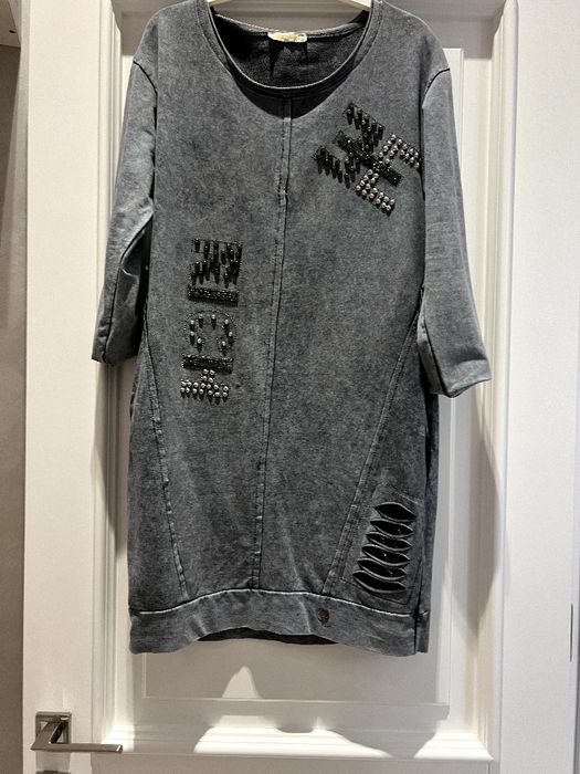Платье серое женское