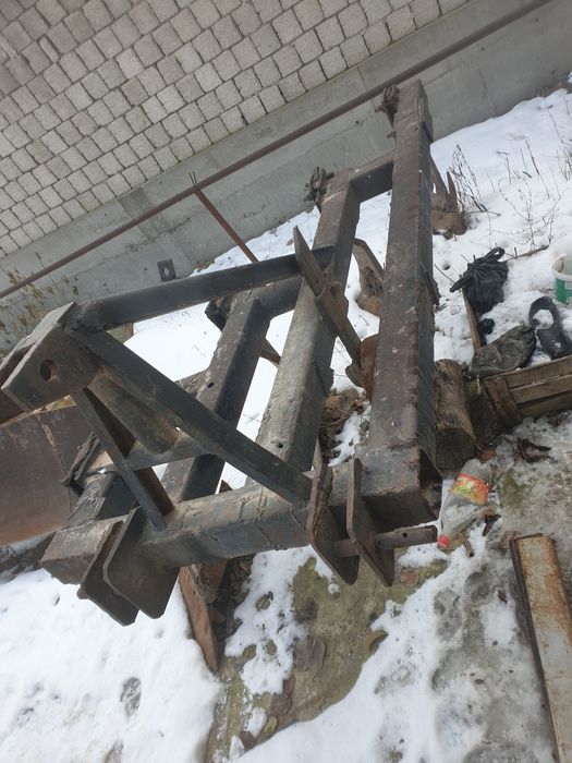 Plug sotiladi 4 korpusli