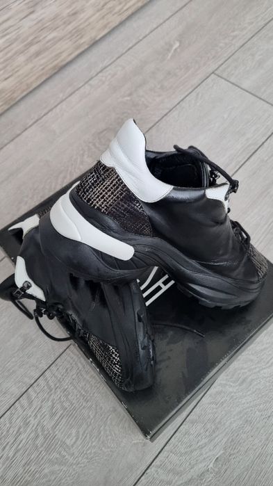 Спортни обувки Alessa