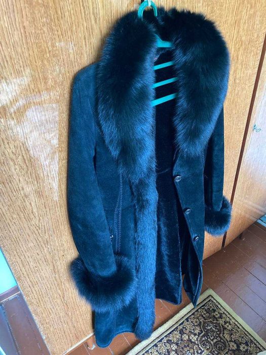 Женская дубленка из натурального меха, 4XL размер 44-46.