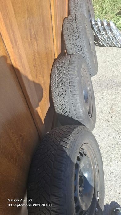 Vând set roți Volkswagen Tiguan 215/65/R16