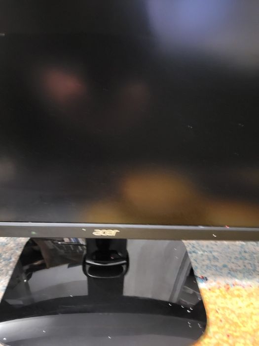 Monitor Acer foarte bun
