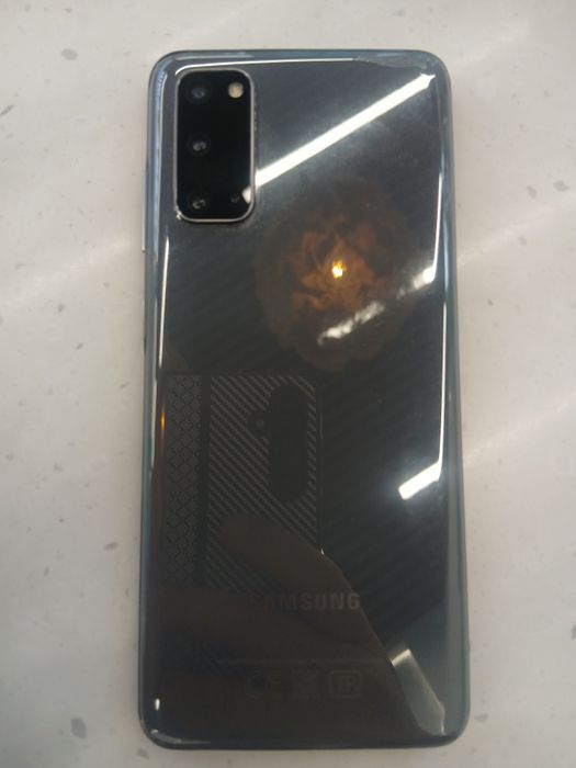 Samsung s20  128