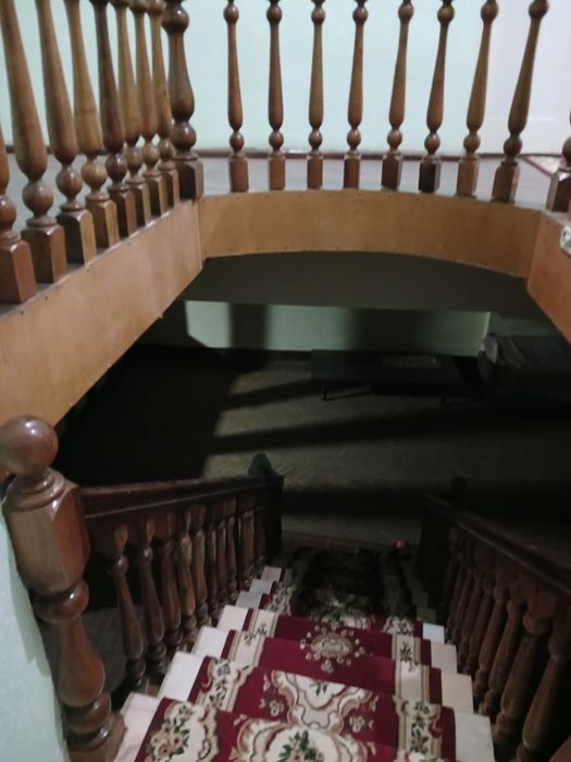 Самарканд вилояти,Булунгур туманида 2 каватли уй сотилади.