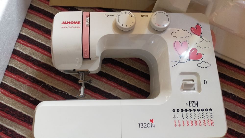 Продаём швейную машинку janome 1320N