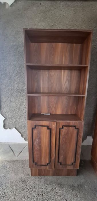 Продам шкафы недорого