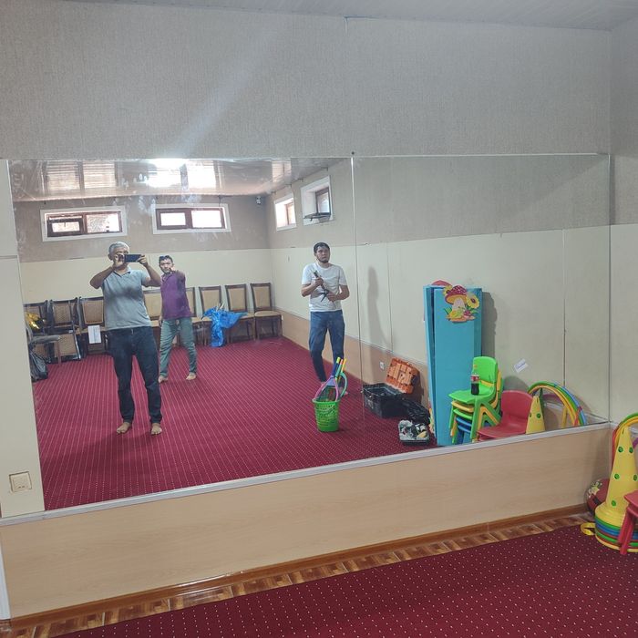 Зеркала качественно в спорт зал на заказ!