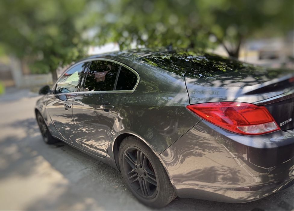 Vând Opel Insignia 1.8 benzină+GPL !