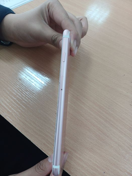 Обменяю iphone 7+ 128гб