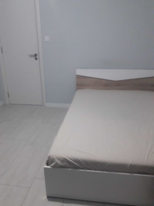 Продавам тристаен апартамент