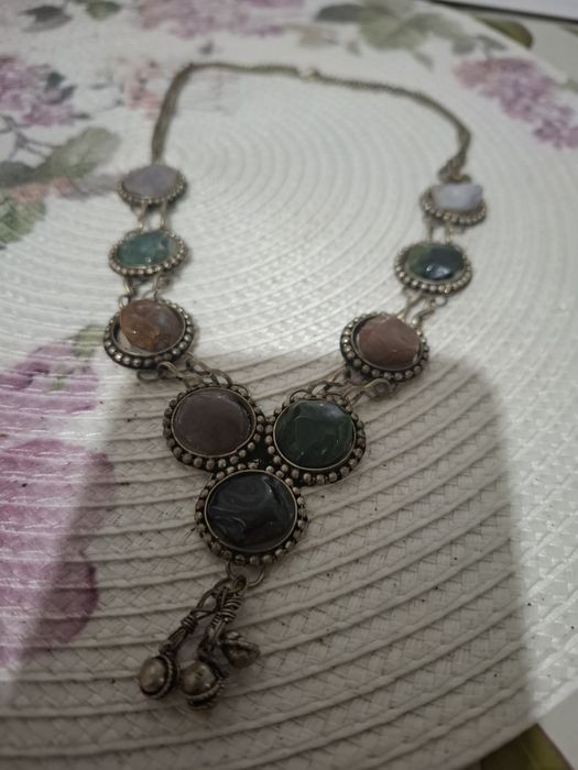 Colier tribal  alpaca cu agate si cuart masiv