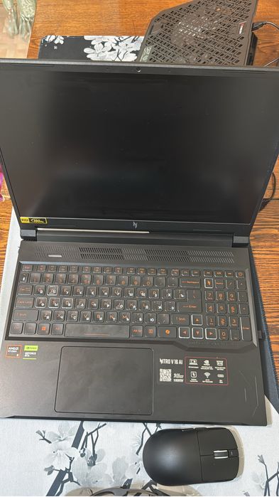 Продам ноутбук acer nitro v16 ai 180 гц игровой