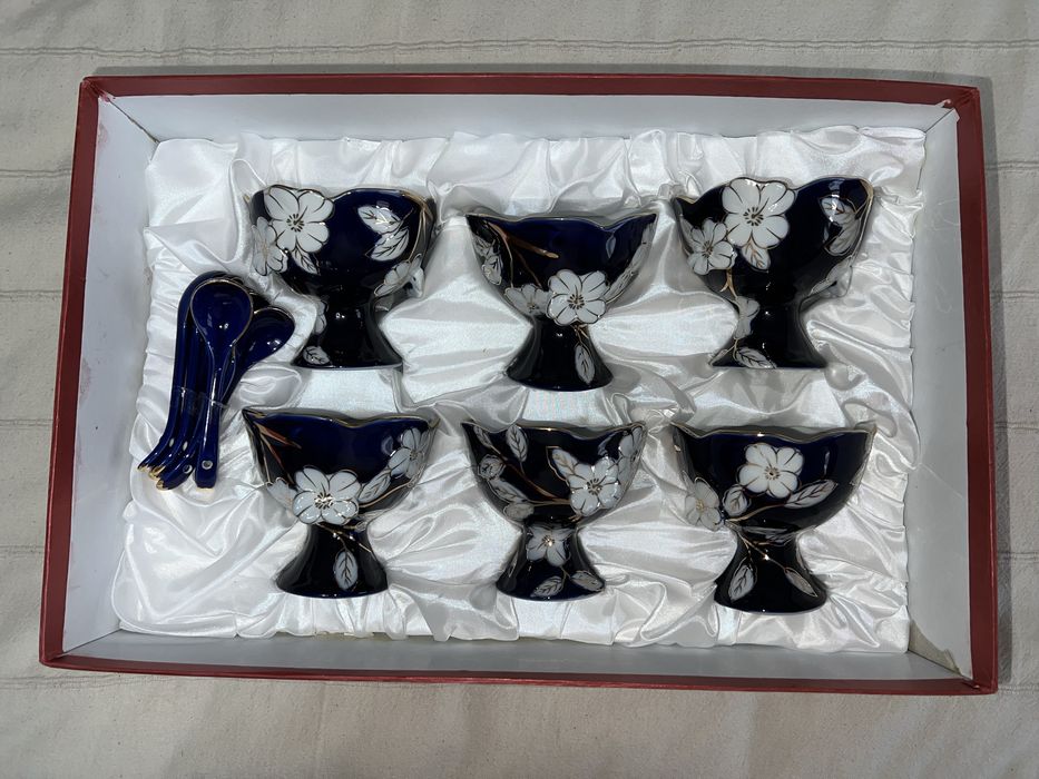 Set inghetata 6 cupe cu lingurite