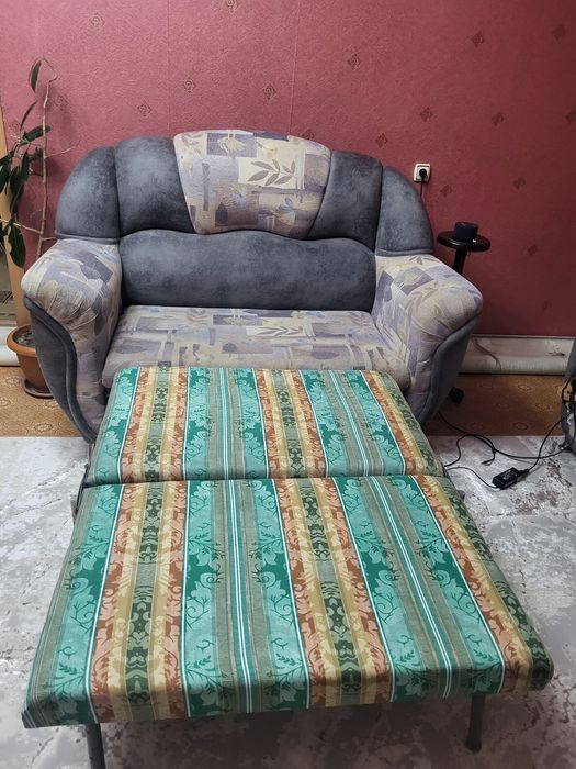 Продам мини диван в отличном состоянии