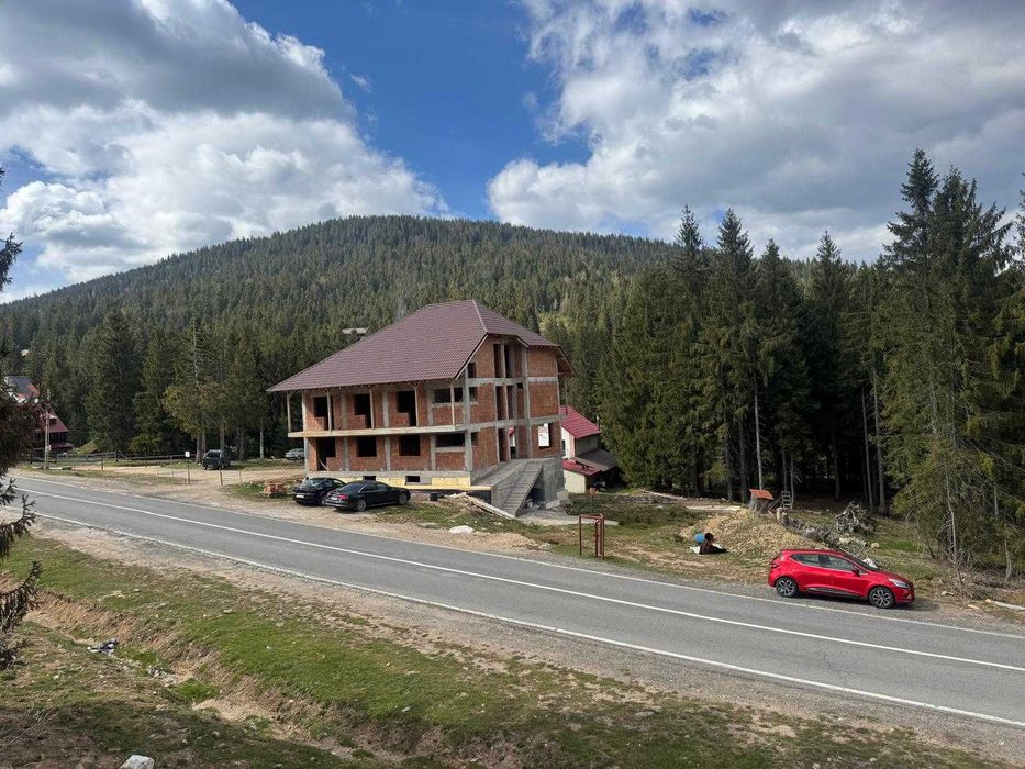 De vânzare cabană/pensiune în construcție – Vârtop, poziție excelentă, aproape de pârtii