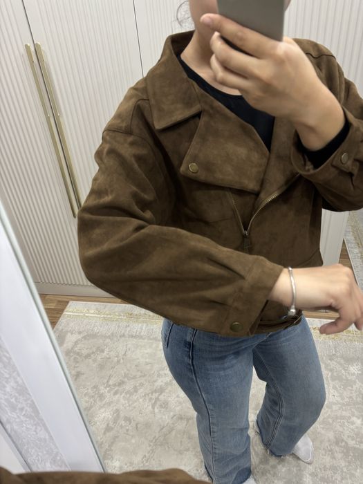 Продам стильную косуху на осень