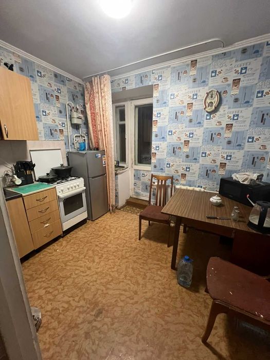 Продам 2 комнатную квартиру, 19 мкр.