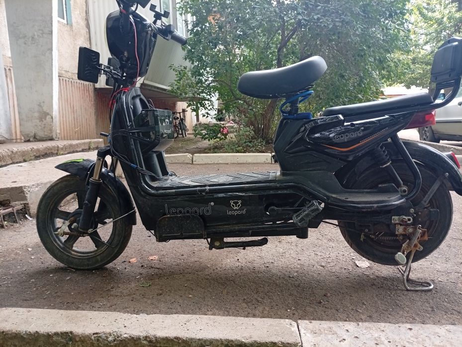Продам электроскутер леопард