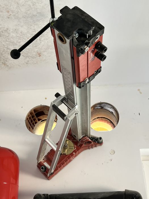 Carotare beton,gaura hota,priza de aer,gaura AC aer conditionat,p