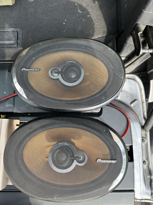 Kit audio boxe aplificator si player