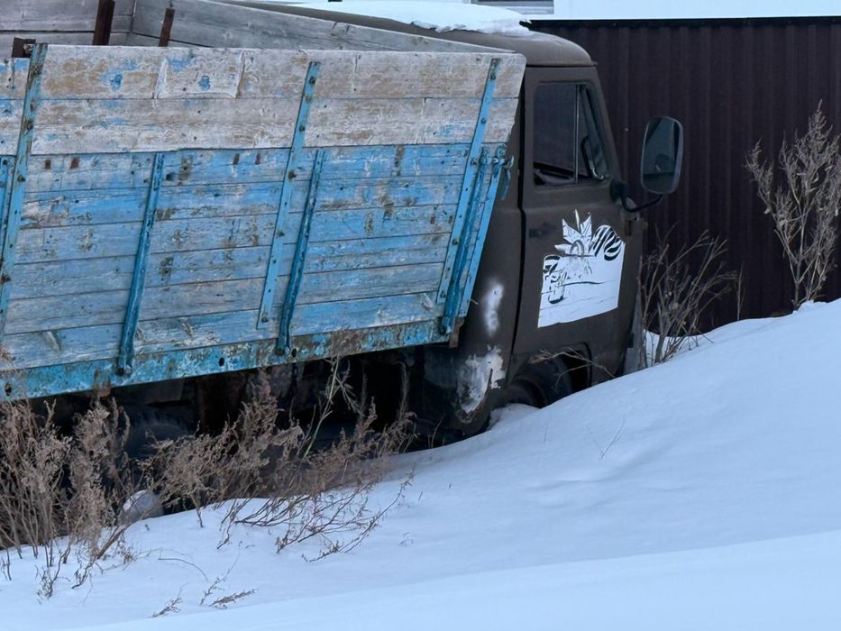 Продам бортовой уаз две единицы