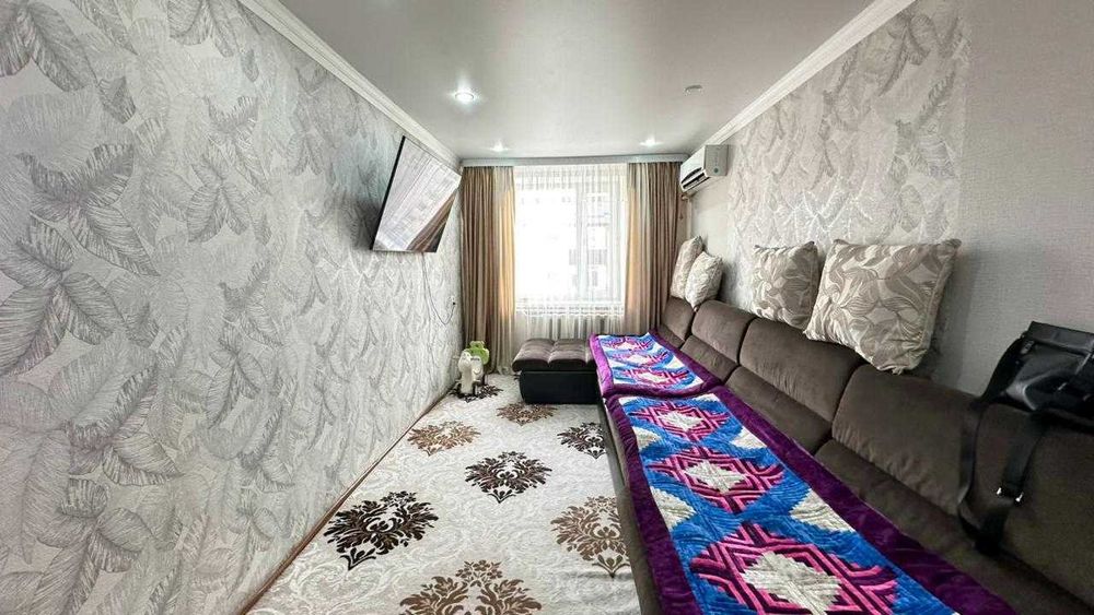 продам 4 ком в центре Айым