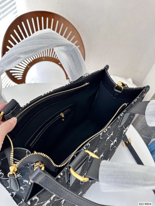 Уникална дамска чанта Пинко