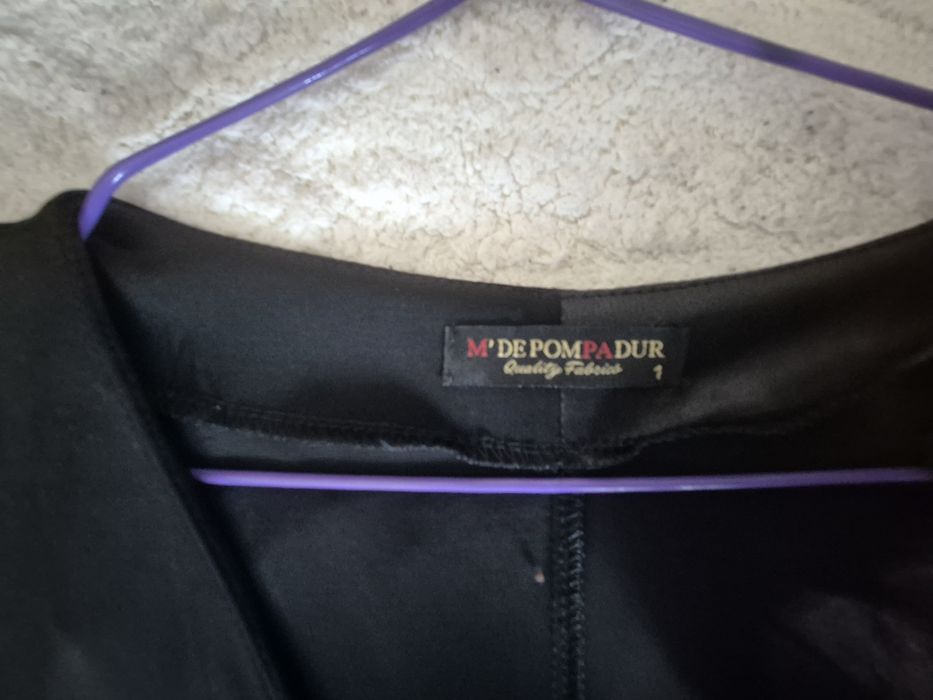 Vand rochita neagra noua