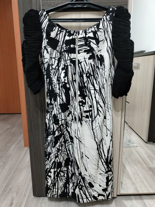 Платья нарядные, вечерние