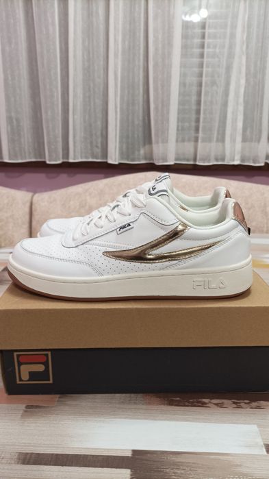 Дамски кожени обувки Fila