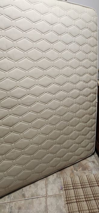 Saltea  160    lățime.   180. Lungime   20 cm